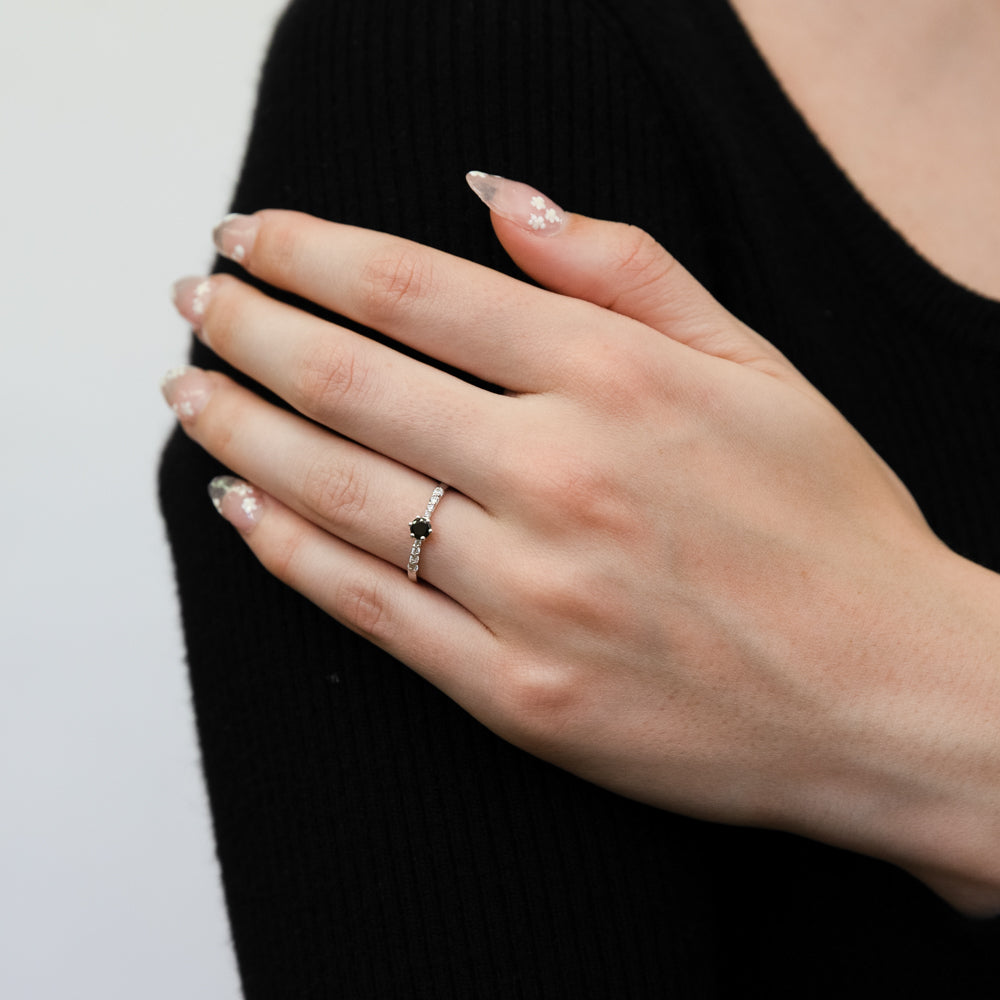 Stunning 9ct White Gold Ring with Black Zirconia Solitaire and Fancy Channel Design