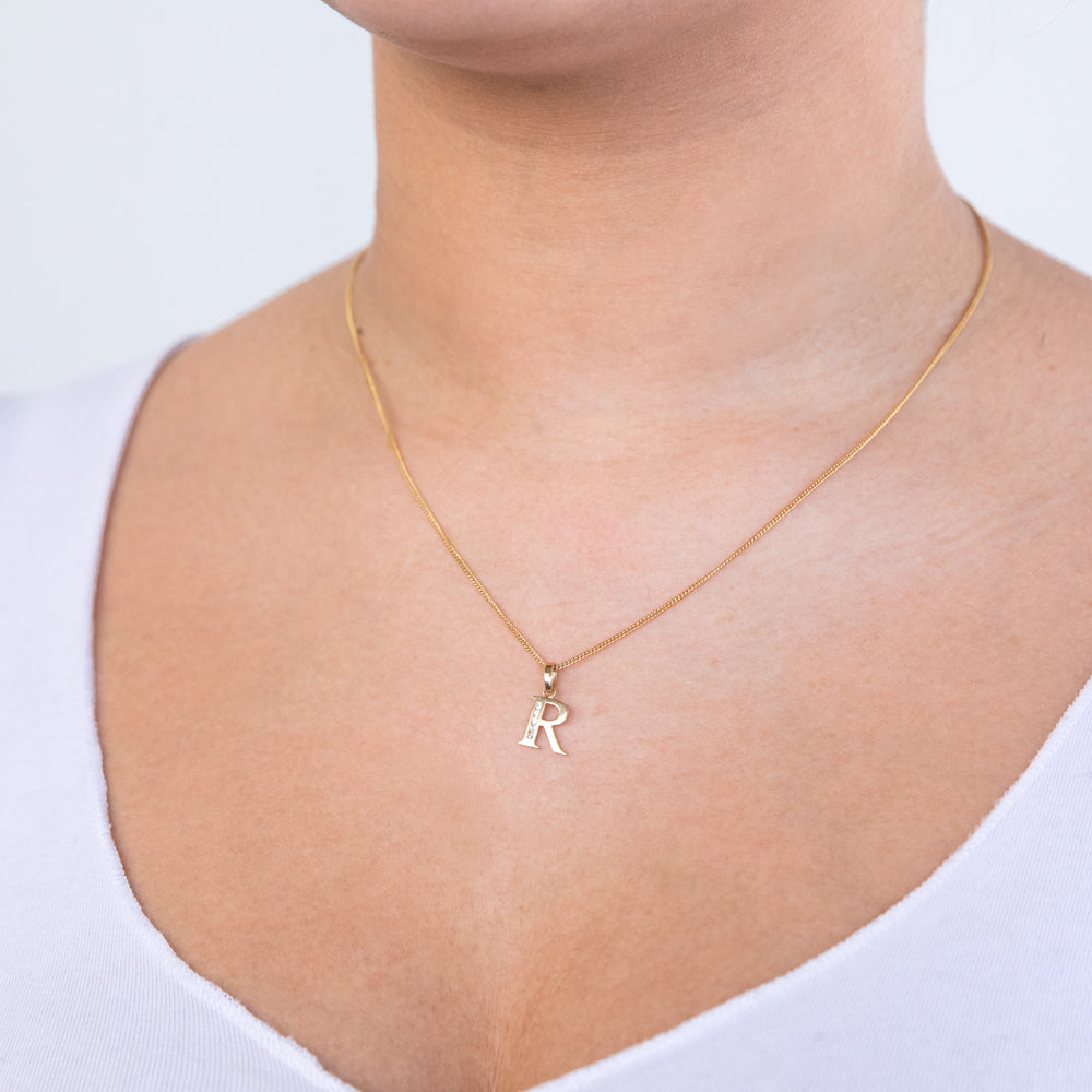 Sparkling 9ct Yellow Gold Initial R Zirconia Pendant for Timeless Style