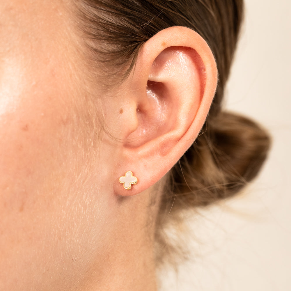 Stunning 9ct Yellow Gold Mother-of-Pearl Petal Design Stud Earrings