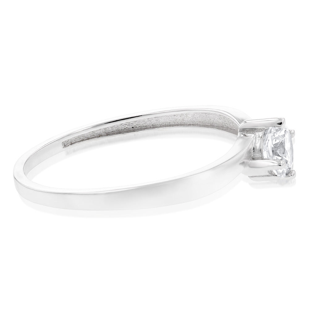 Stunning 9-carat White Gold Solitaire Cubic Zirconia Ring with Four-claw Setting