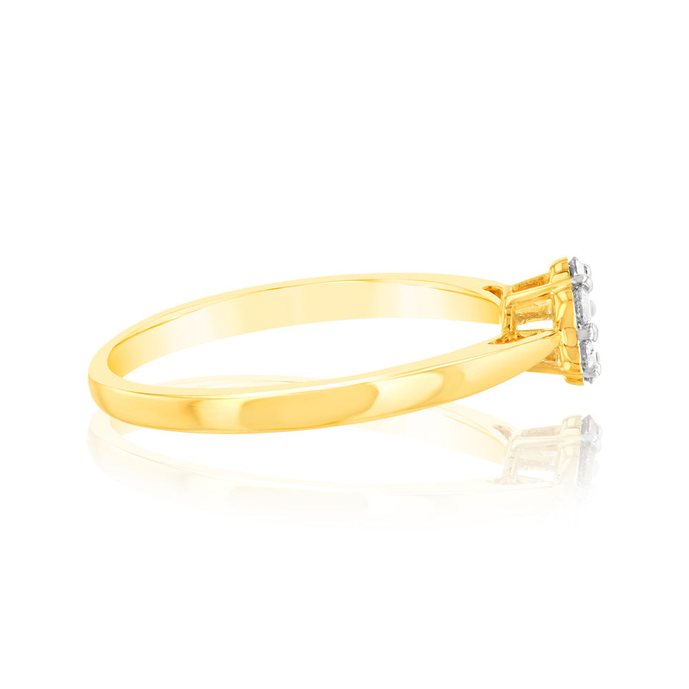 Exquisite 9ct Yellow Gold Ring with 1/5 Carat Diamonds in a Beautiful Flower Shape