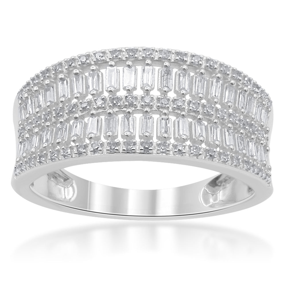 Exquisite 9ct White Gold Engagement Ring Adorned with 1/4 Carat of Diamonds - 113 Brilliant Cut and 38 Baguette Cut Diamonds