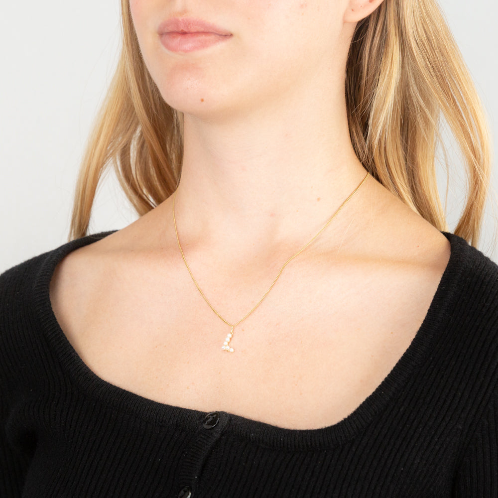 9 Carat Yellow Gold Freshwater Pearl Miniature Initial Letter L Pendant for Jewelry Lovers