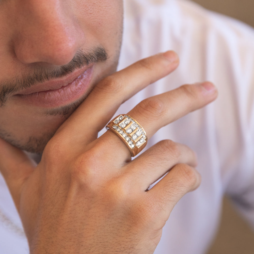 9ct Yellow Gold Gents Ring with 2 Carat Brilliant Cut Diamonds